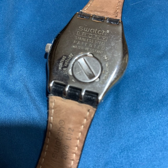 Authentic Swatch Watch, Black Leather wristband - Picture 5 of 6